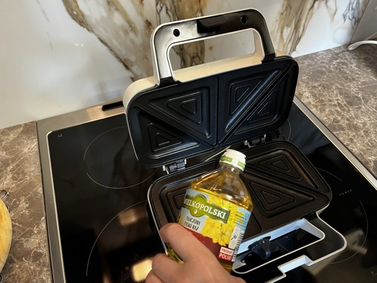 MPM MOP-33M Sandwichs 3 en 1, Plaques Interchangeables, Appareil à Croque Monsieur, Gaufrier